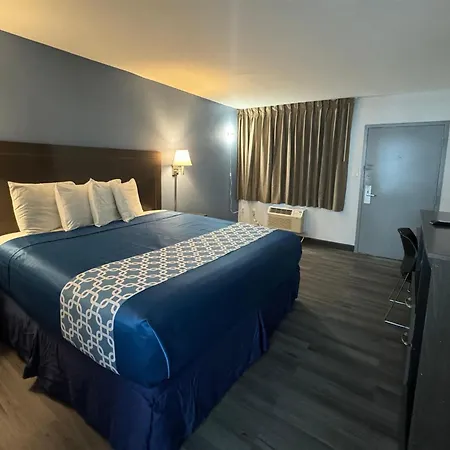 Travelodge By Wyndham Gainesville